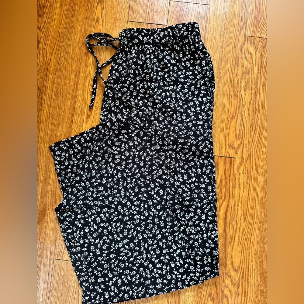 Floral Black and White Women's Pants